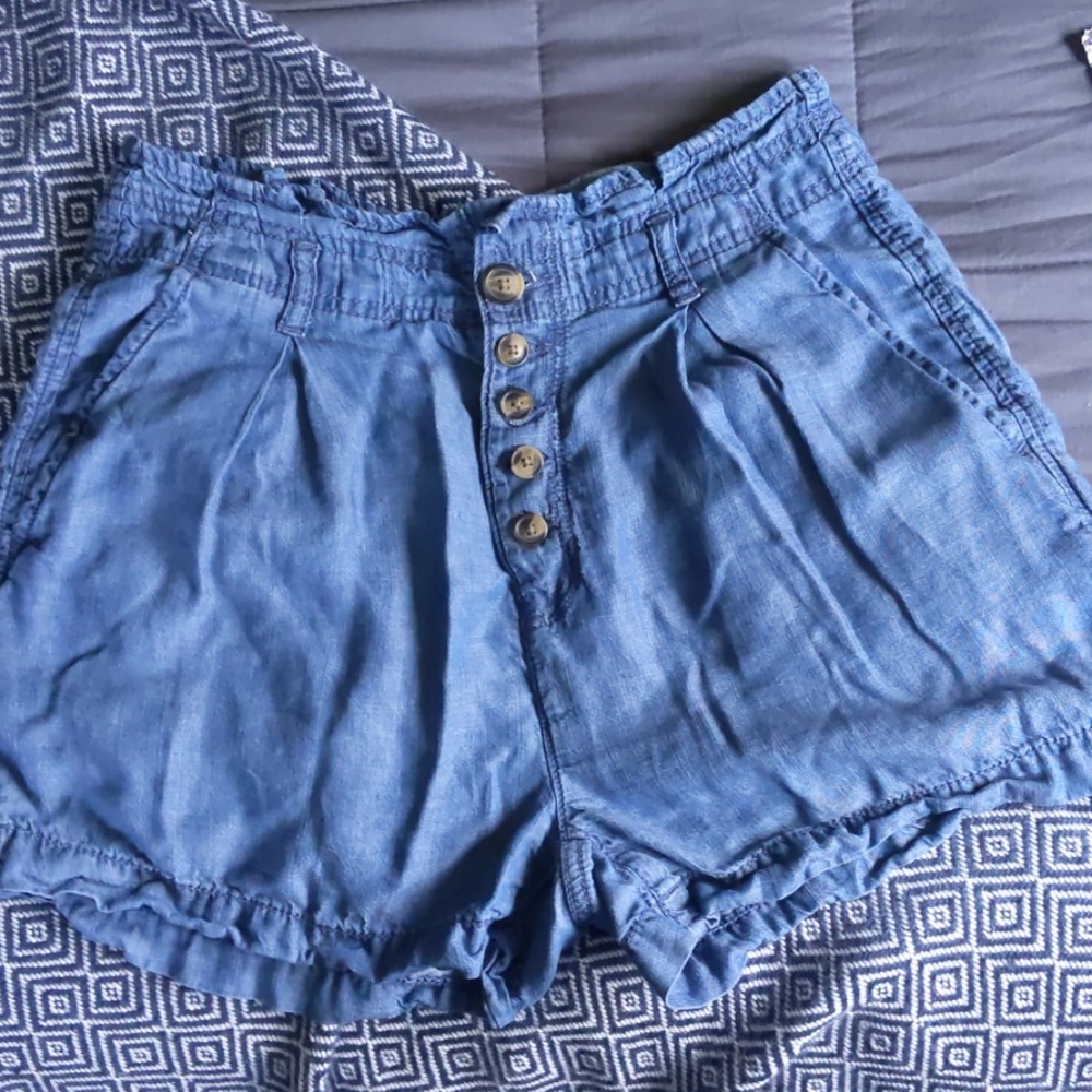 American Eagle Linen Shorts